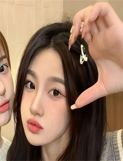 隐香迷情角色研究：的社会意义与现实影响 展现表演艺术的魅力